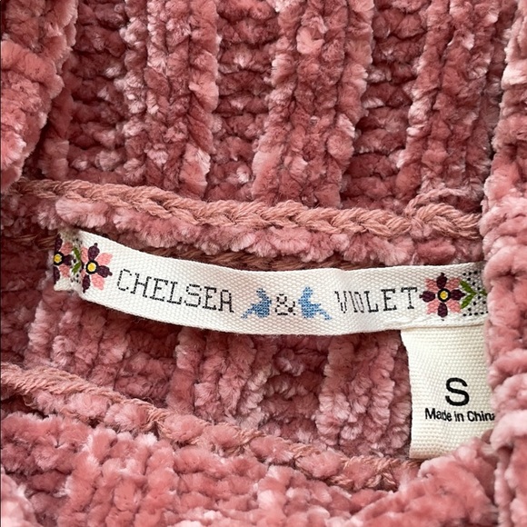 🌺CHELSEA & VIOLET🌸CROP SWEATER - Picture 2 of 4